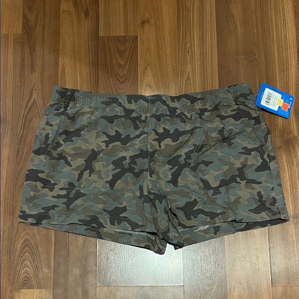 Columbia Women's Camo Athletic Shorts - Olive Green Multi